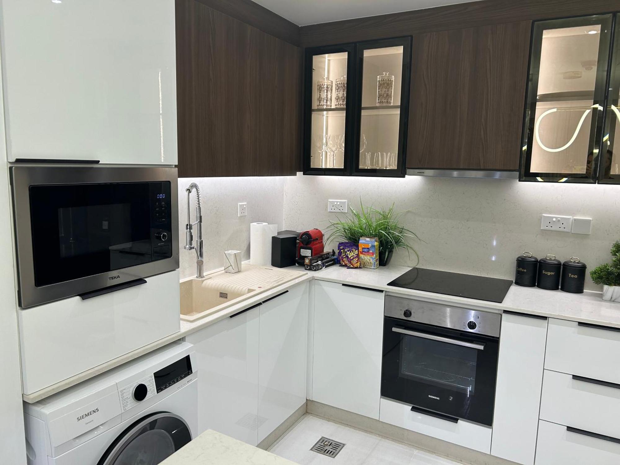 Apartment Usmans 4bdrm Jbr Sadaf Next To Ritz Carlton Walk *